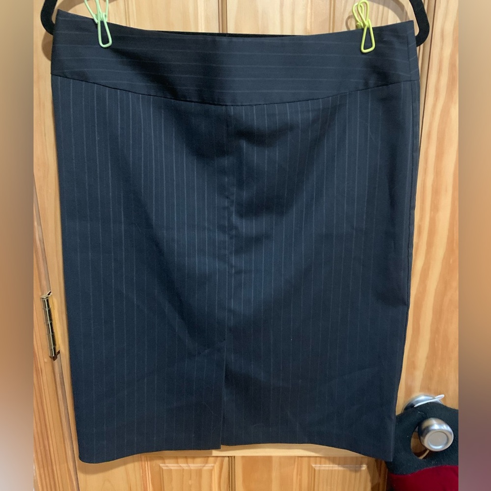 United Colors of Benetton Women’s striped size 44 business skirt navy